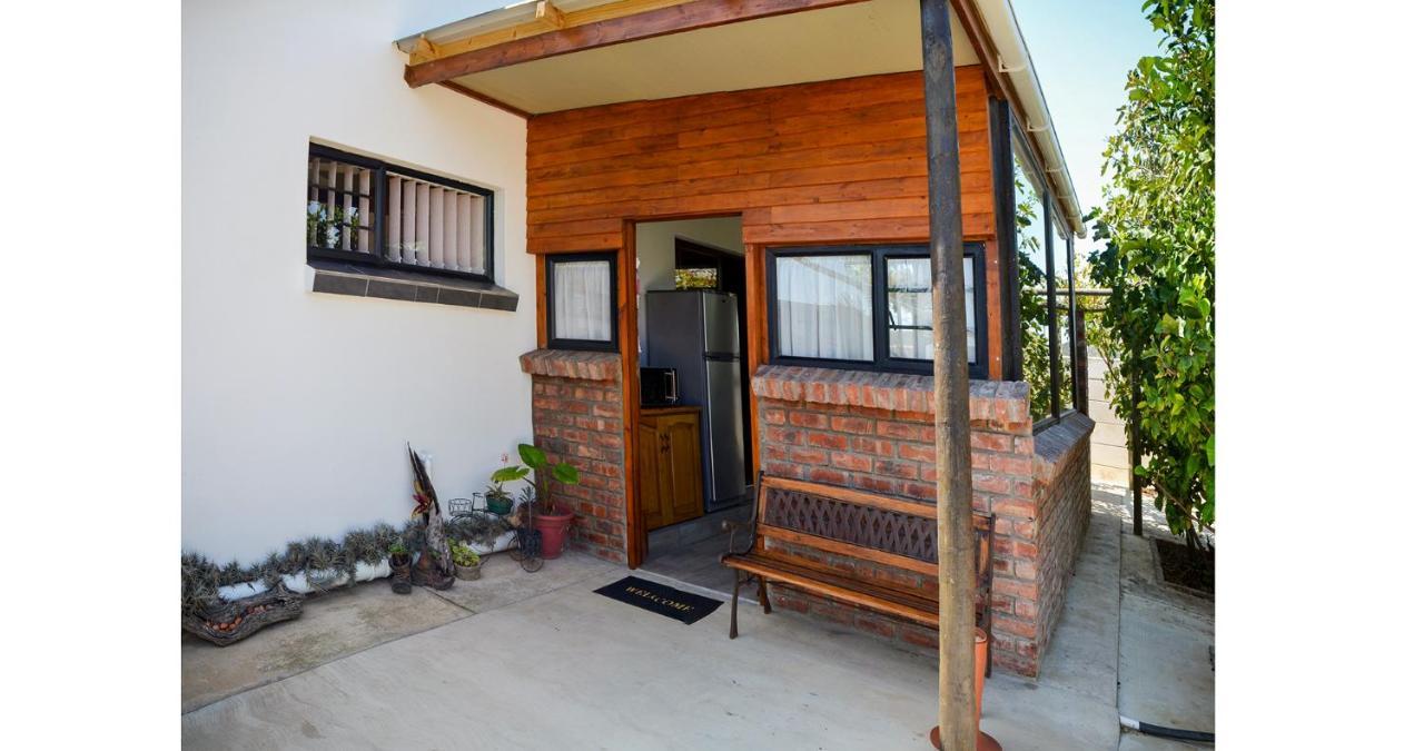 Palm Cottage - Colchester - 5Km From Elephant Park Ngoại thất bức ảnh
